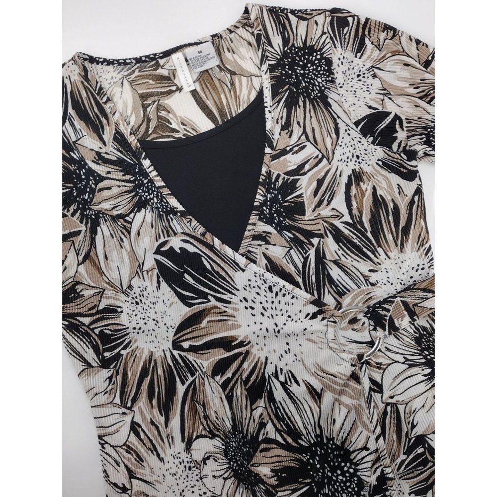 Nick and Sarah Floral Black/Taupe Women's Medium Short‎ Sleeve Ribbed Top